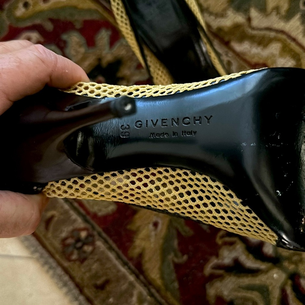 Vintage Givenchy Black & Tan Mesh Peep-Toe Spectator Heels • Size 39 • EUC - Picture 10 of 10